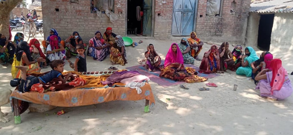 Seven people died in suspicious condition in azamgarh