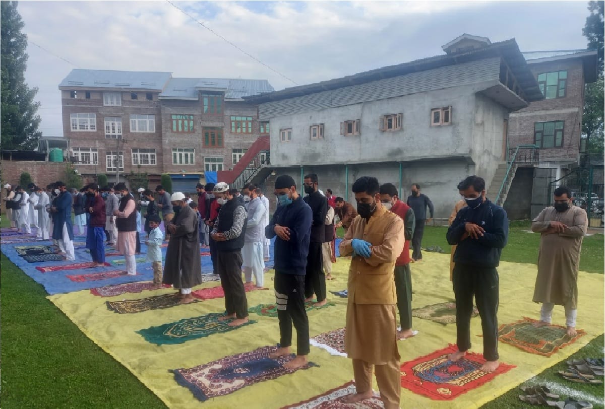 Eid Ul  Fitr 2021 is being celebrated in Jammu and Kashmir today