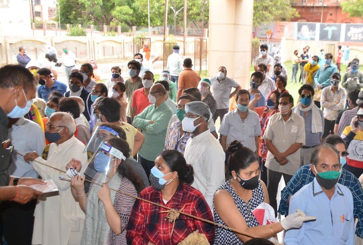 Corona Vaccine Out Of Stock Youth Back From Centers