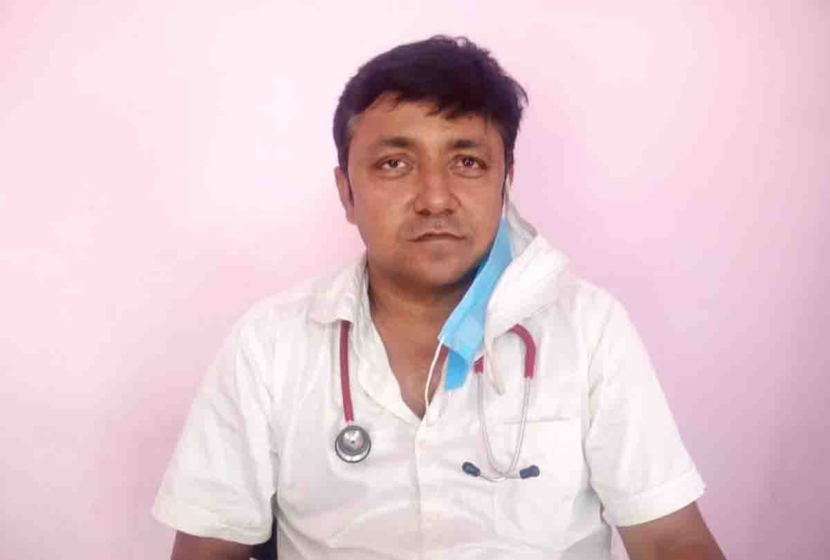 Corona warrior: corona infected but continuing help of patients