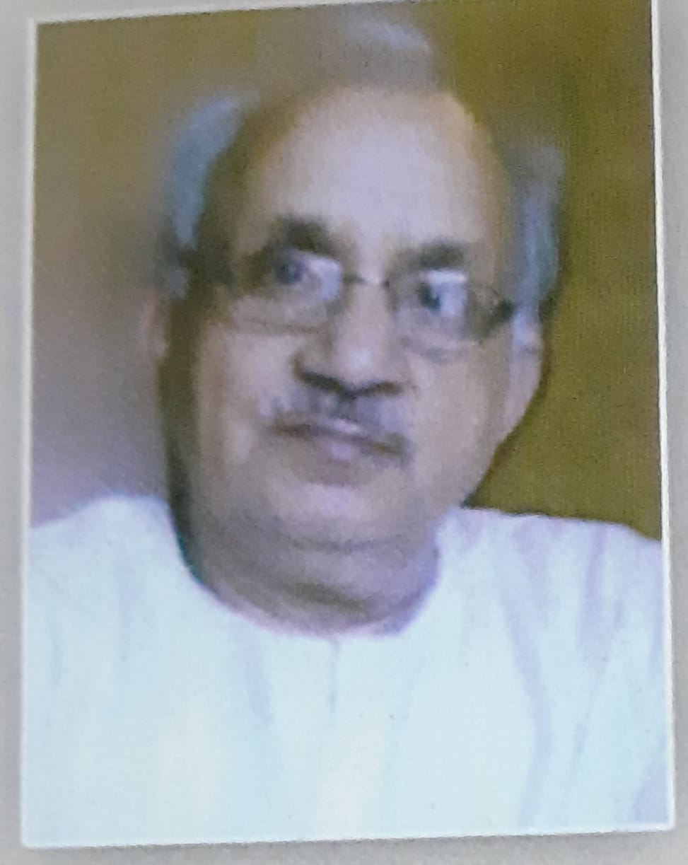 Poet-critic Dr.axmashankar pandey no more funeral at chhatnag ghat