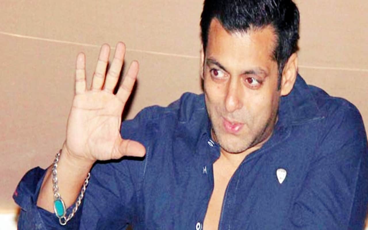 Salman Khan manager Files a written complaint in mumbai cyber cell against radhe film piracy