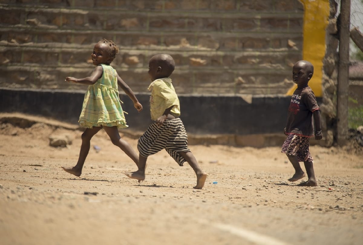 Ajab Gajab a man in Zimbabwe have 16 wives and 150 childrens He wants to give birth 1000 childrens