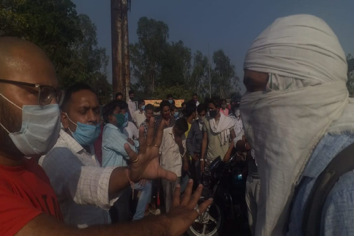 Meerut News: Attempted to enter the house of the accused, the inspector slapped