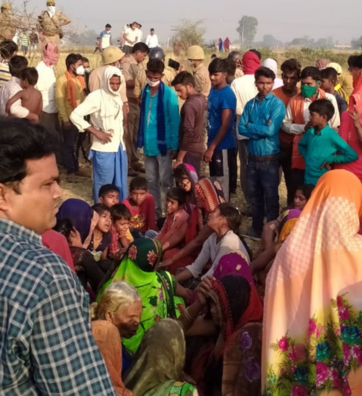 Youth beheaded murdered in mirzapur dead body found in near village