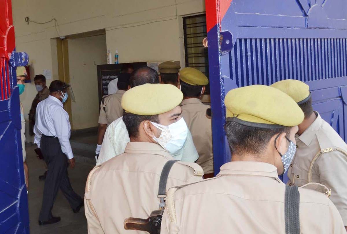 Chitrakoot jail shootout case update , Raising questions