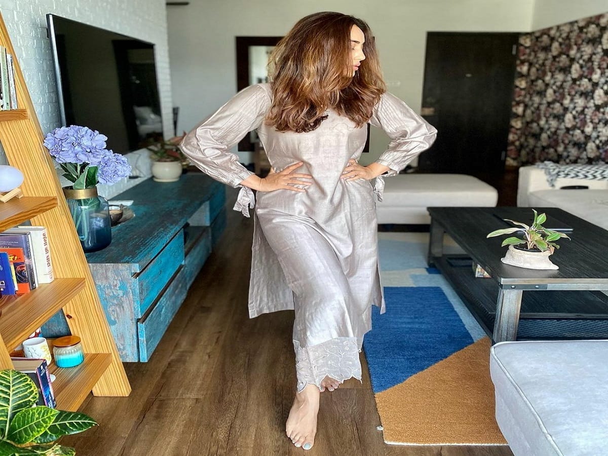 surbhi jyotis latest beautiful look in hindi