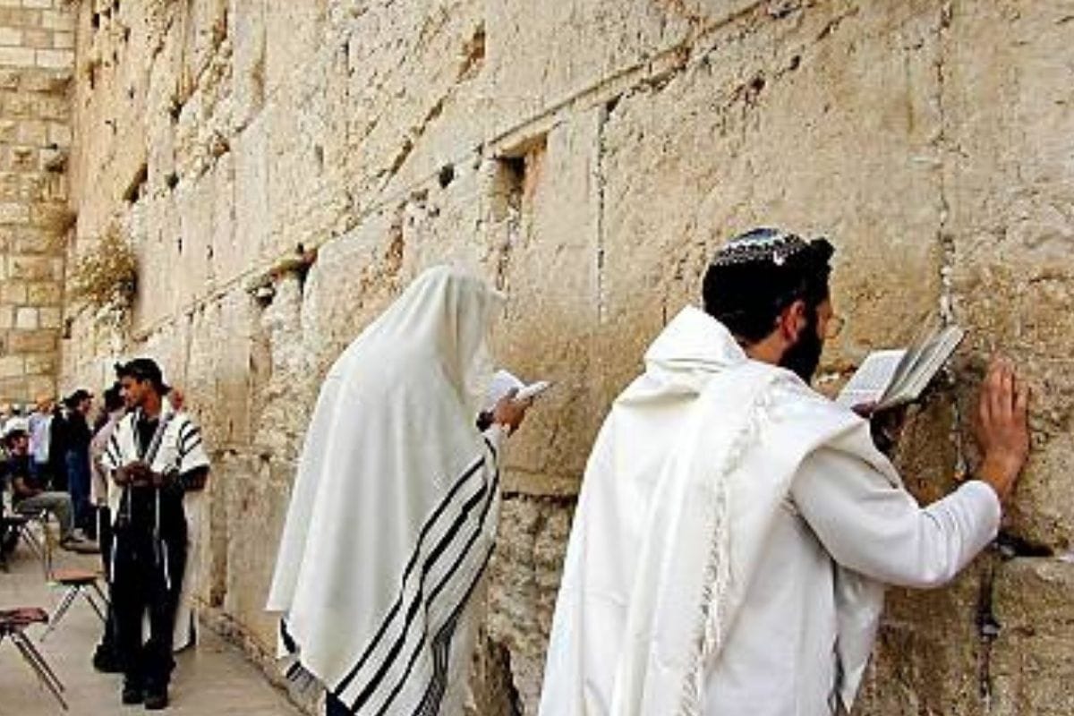 israel palestine conflict: Know the history of al aqsa mosque, the church of the holy sepulchre and the holy of the holies in jerusalem