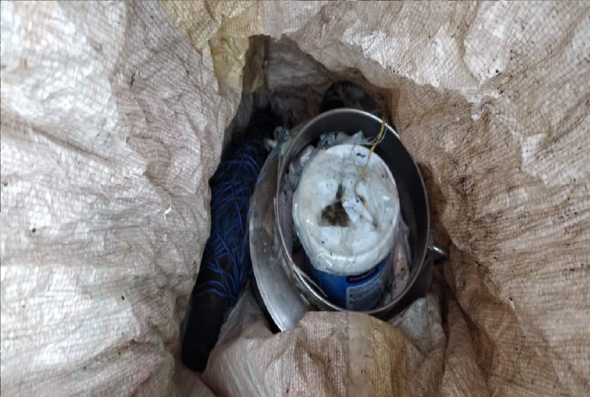 10 Kg IED recovered in Pulwama jammu kashmir Terrorist organization Jaish e Mohammed was planning to attack
