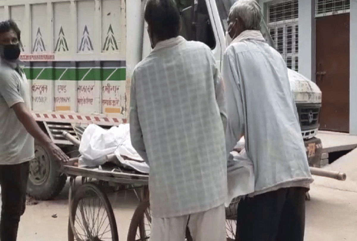 coronavirus fear old man dies in suspicious condition no one involved in funeral