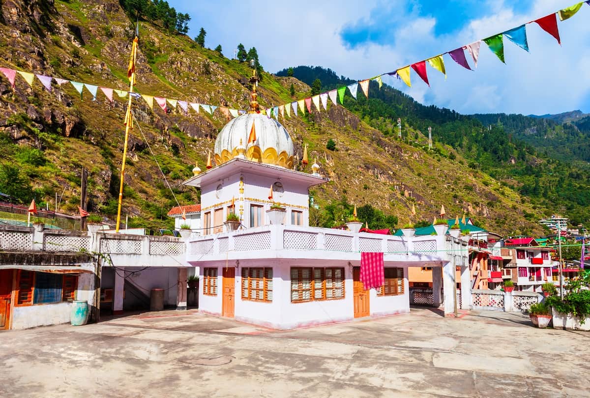 you can stay in free of cost in india these tourist destination for budget travel