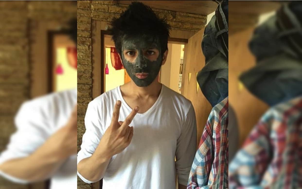 Kartik Aaryan shared teenage photo applying mask on face asked fans to give wrong captions only
