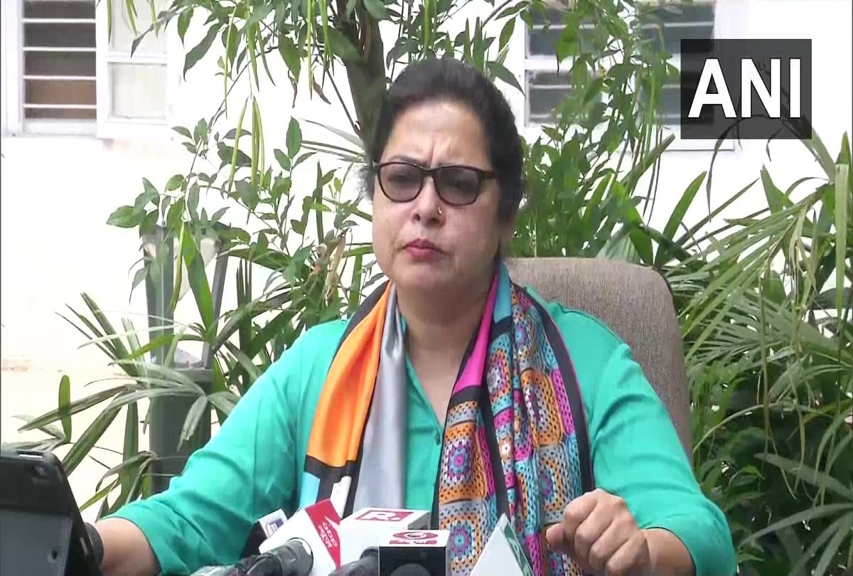 Congress hands are always with black marketers and hoarders says bjp mp meenakshi lekhi