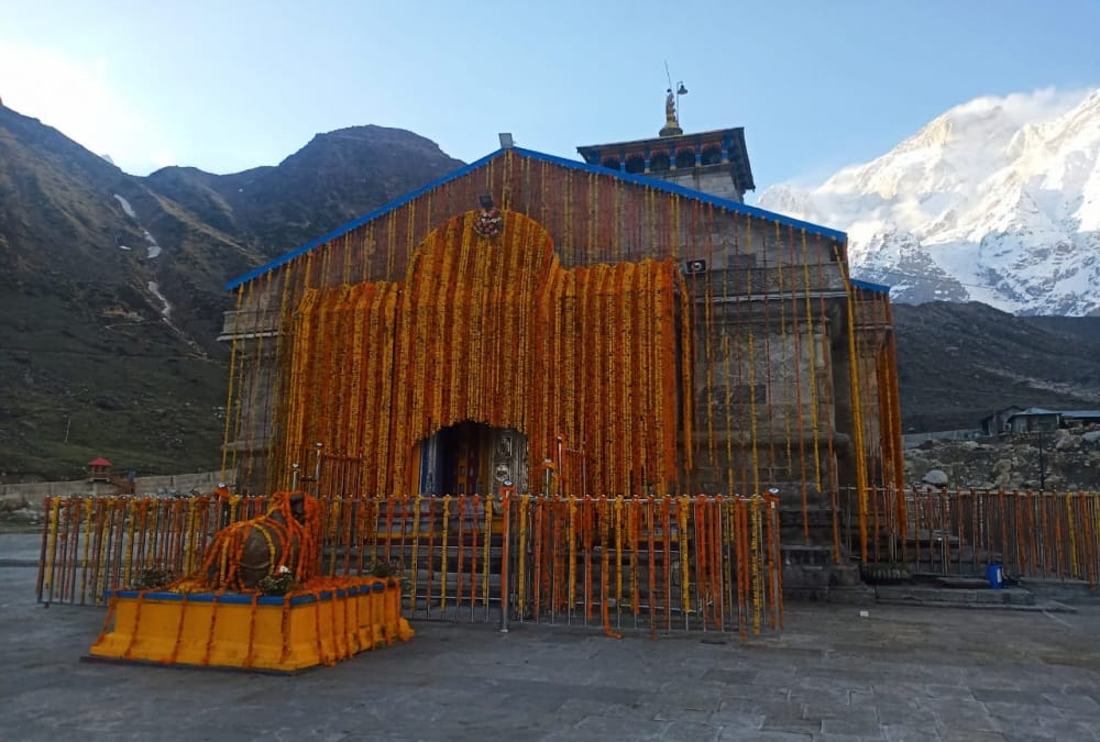 Chardham Yatra 2021: Kedarnath Temple decorated with 11 quintal flowers before Doors opening Photos