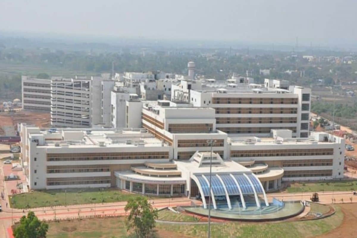 AIIMS Rishikesh, New Delhi, Bhubaneswar and Mangalgiri Recruitment 2021: Apply for 1325 posts of nursing officer, professor etc
