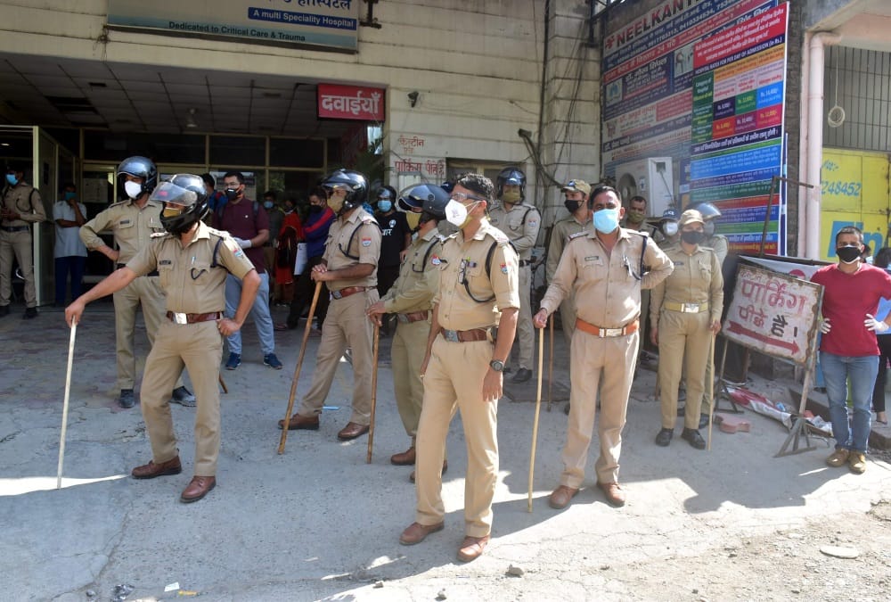 Uttarakhand News: Ruckus in Haldwani Private Hospital After Pregnant Women Death Photos