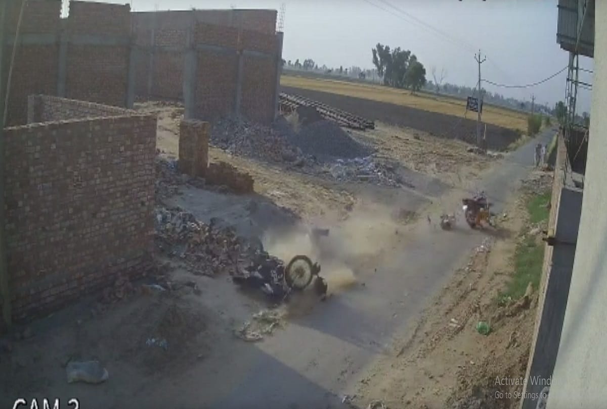 two youngsters died in a bike collision of two motorcycles in faridkot