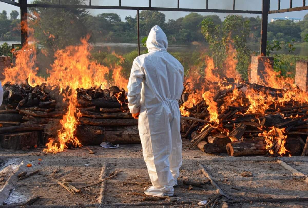 more than 24 hundred corona cases found in delhi on sunday infection rate 15 percentage