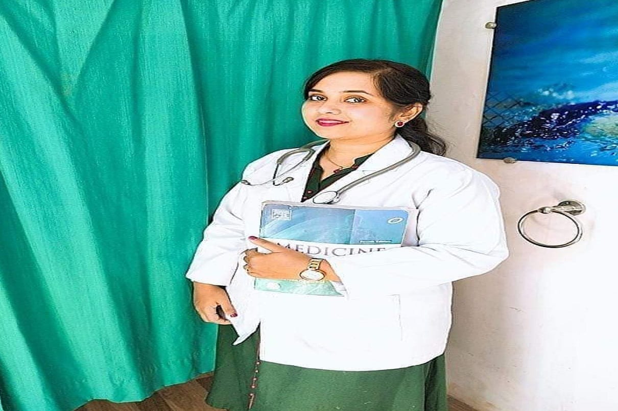 woman officer khadiza sheikh of blood bank dies of Covid