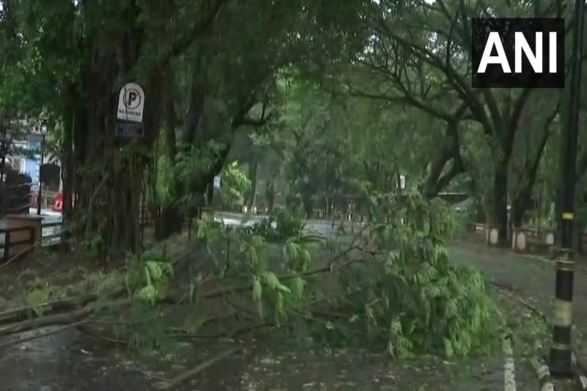 Cyclone Totke over Eastcentral Arabian Sea Alert for Gujarat and coastal area