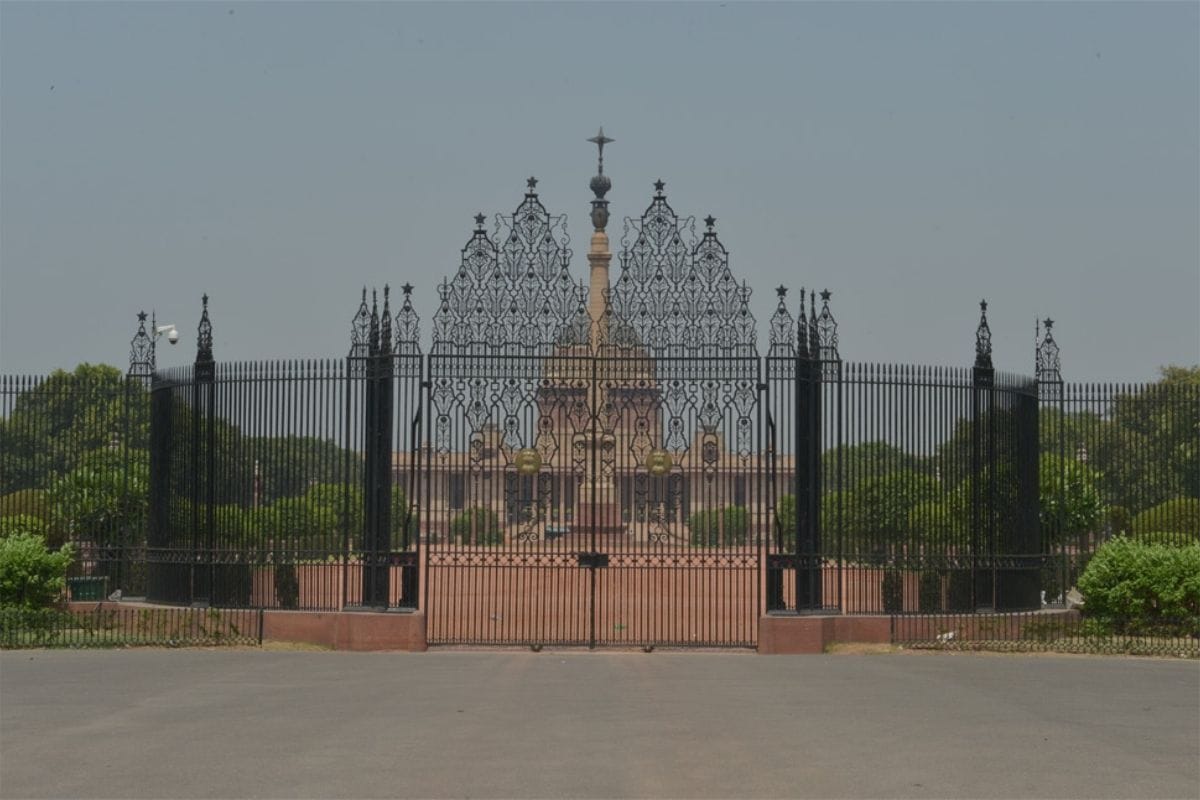 Delhi Police arrested couple who breach of security at Rashtrapati Bhawan attempted to enter Bhawan were sent to judicial custody