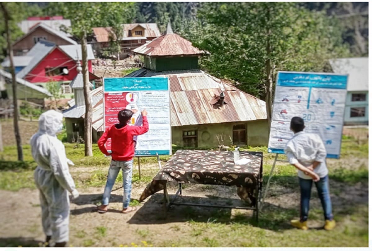 Jammu and Kashmir: Army accelerates door-to-door corona awareness campaign in the valley
