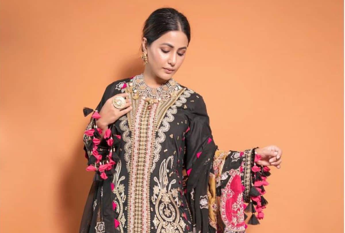 hina khan in nude shade short dress look like barbie doll