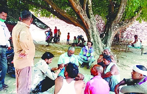 Bareilly: Treating Kyara like this ..! If you threaten a door-to-door corona, then quarantine will be done in a month