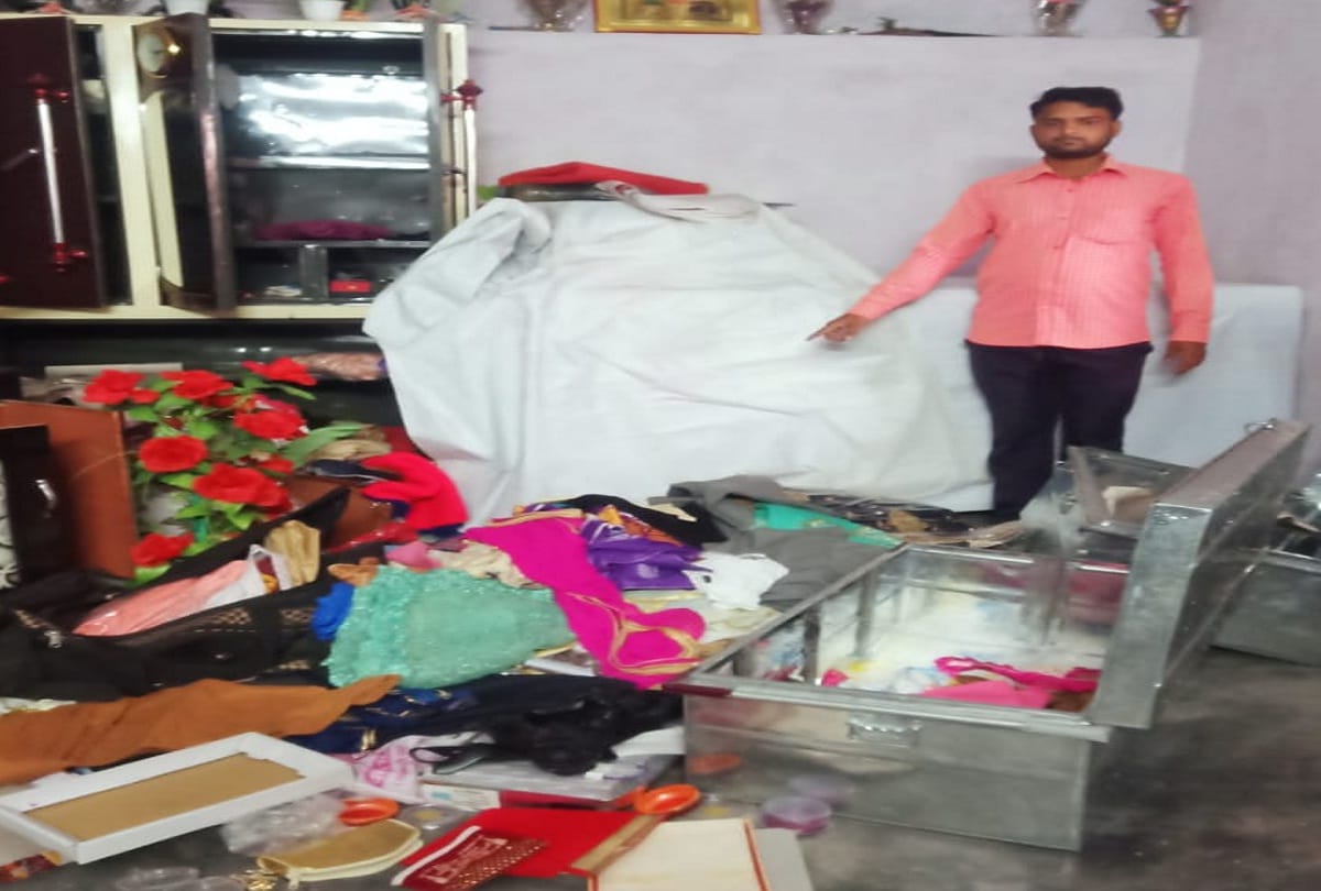 millons rupees Robbery miscreants took the entire family hostage on weapons