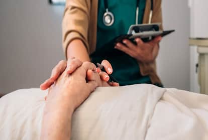 coronavirus new variant omicron symptoms and precautions