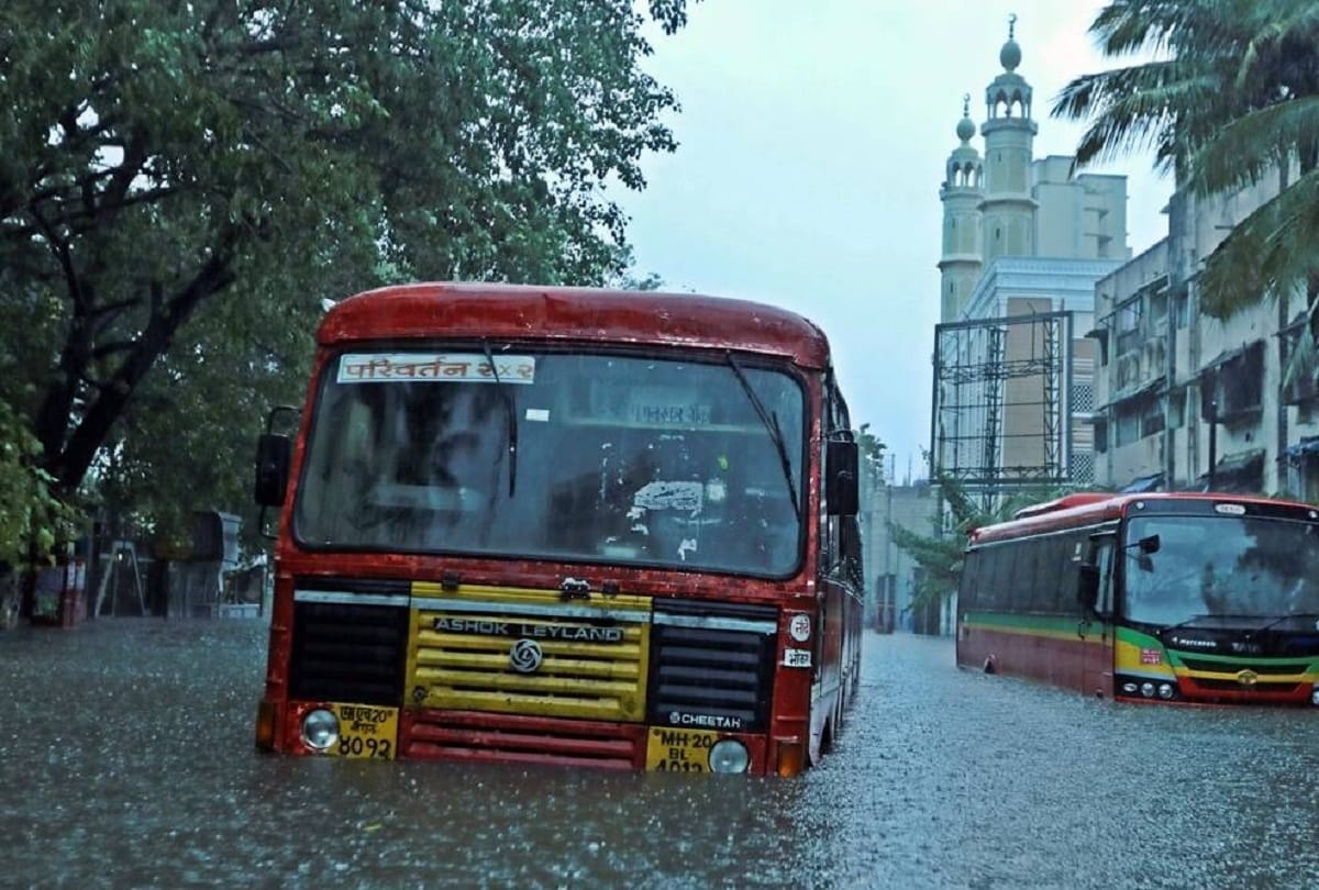 Cyclone tauktae in Mumbai update, cyclone tauktae maharashtra update mumbai weather forecast today on 17 may
