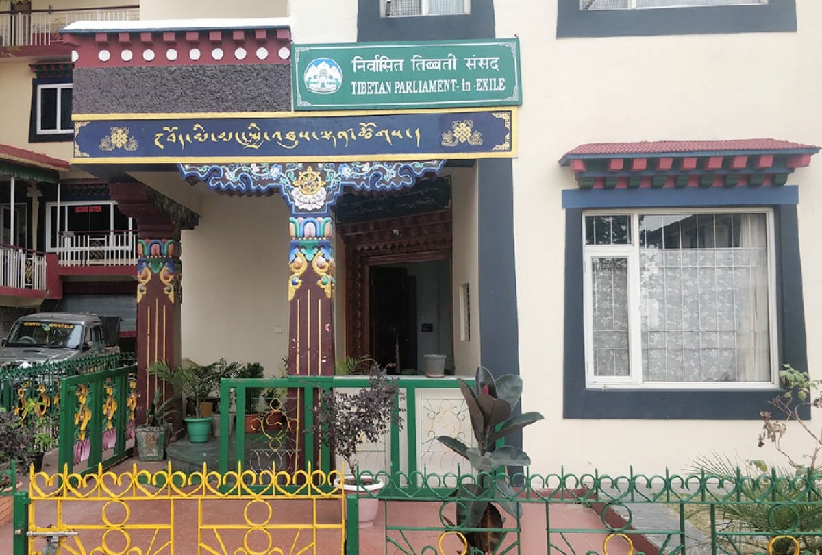 additional assembly session to resolve Tibetan constitutional crisis on 24 may