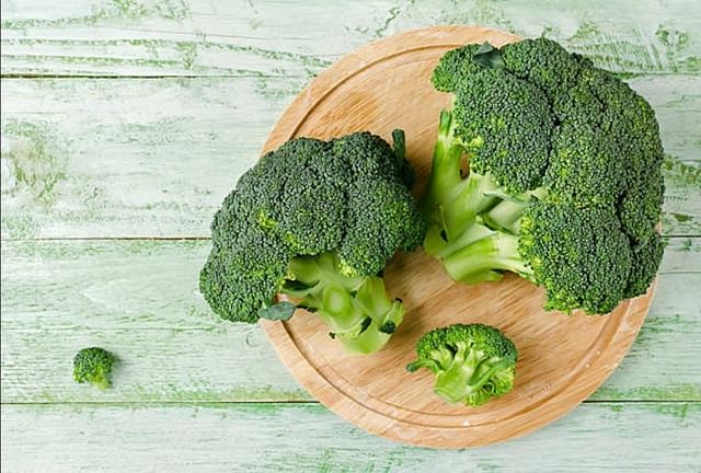 broccoli health benefits in hindi, Is it good to eat broccoli every day