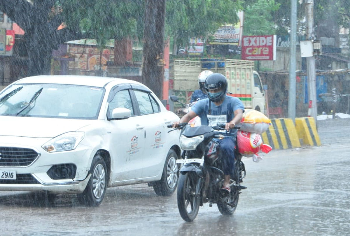 Weather Report Today, heavy rain in these cities of up, three people died in kanpur dehat