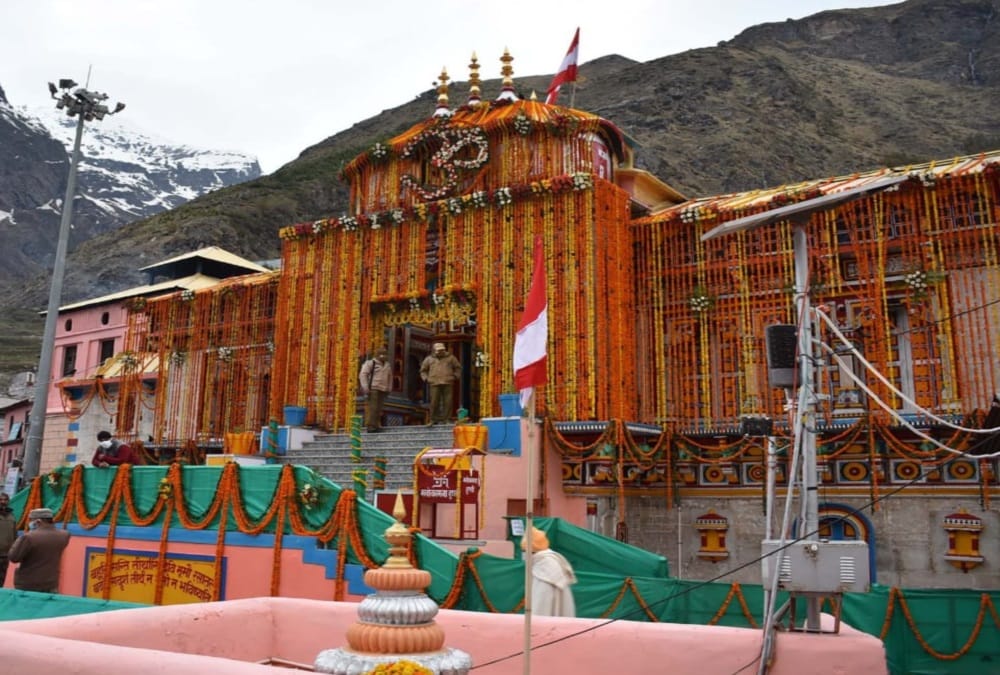 Uttarakhand News: Vishwa Hindu Parishad and Bajrang Dal Allocation for offering Namaj in Badrinath Dham