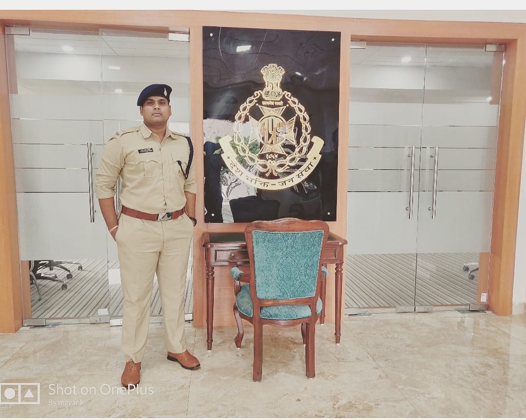 Safalta Talks: Determined to become DSP, he left his deputy collector job, story of this officer is really inspiring, safalta