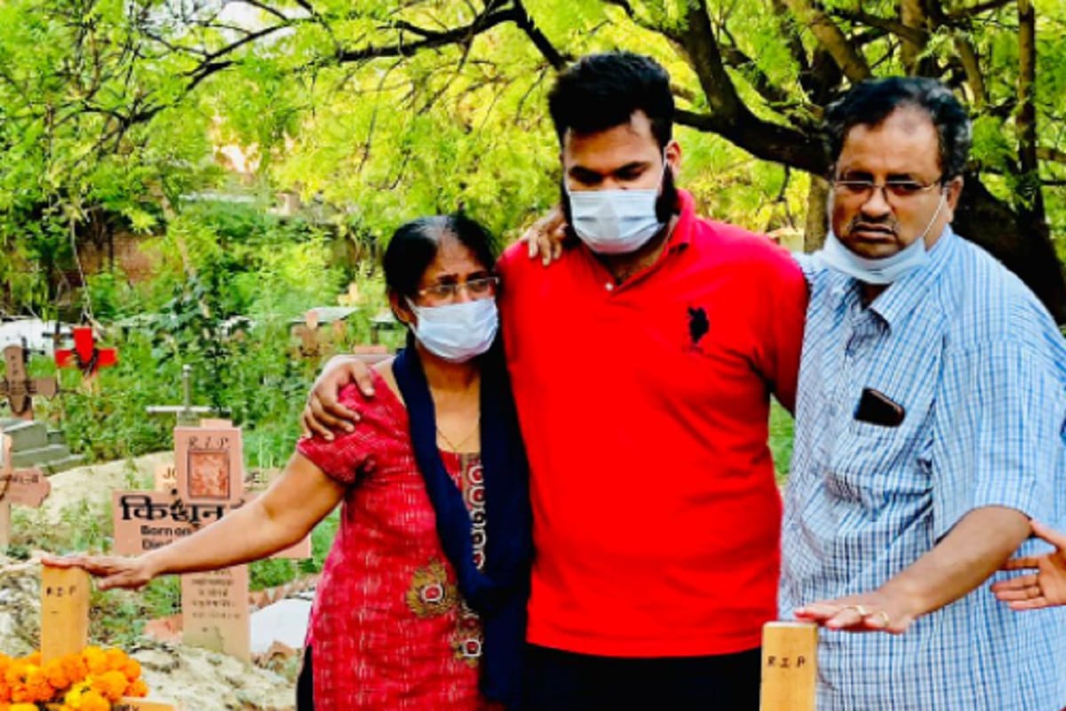 Corona in Meerut: Twin engineer sons have separated from their mother after death from corona