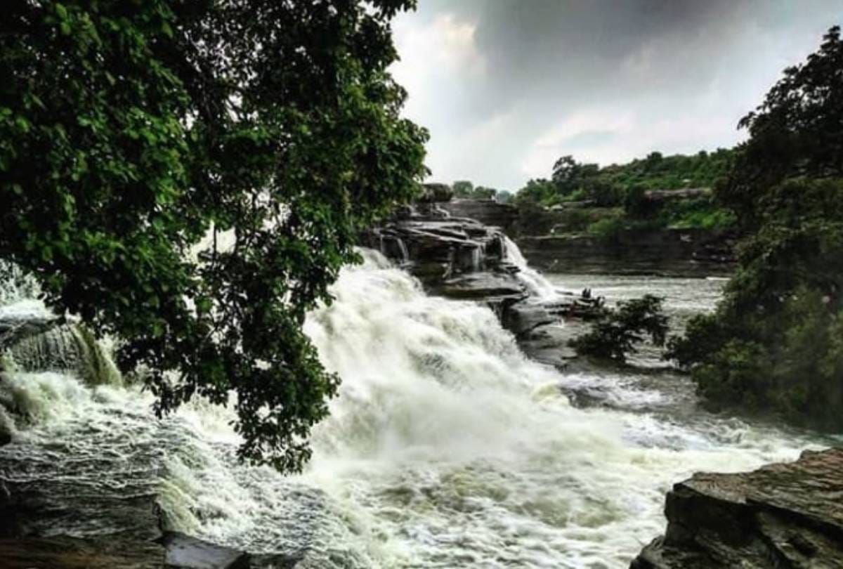 tourist guide These places of Uttar Pradesh have beautiful and evergreen Waterfall