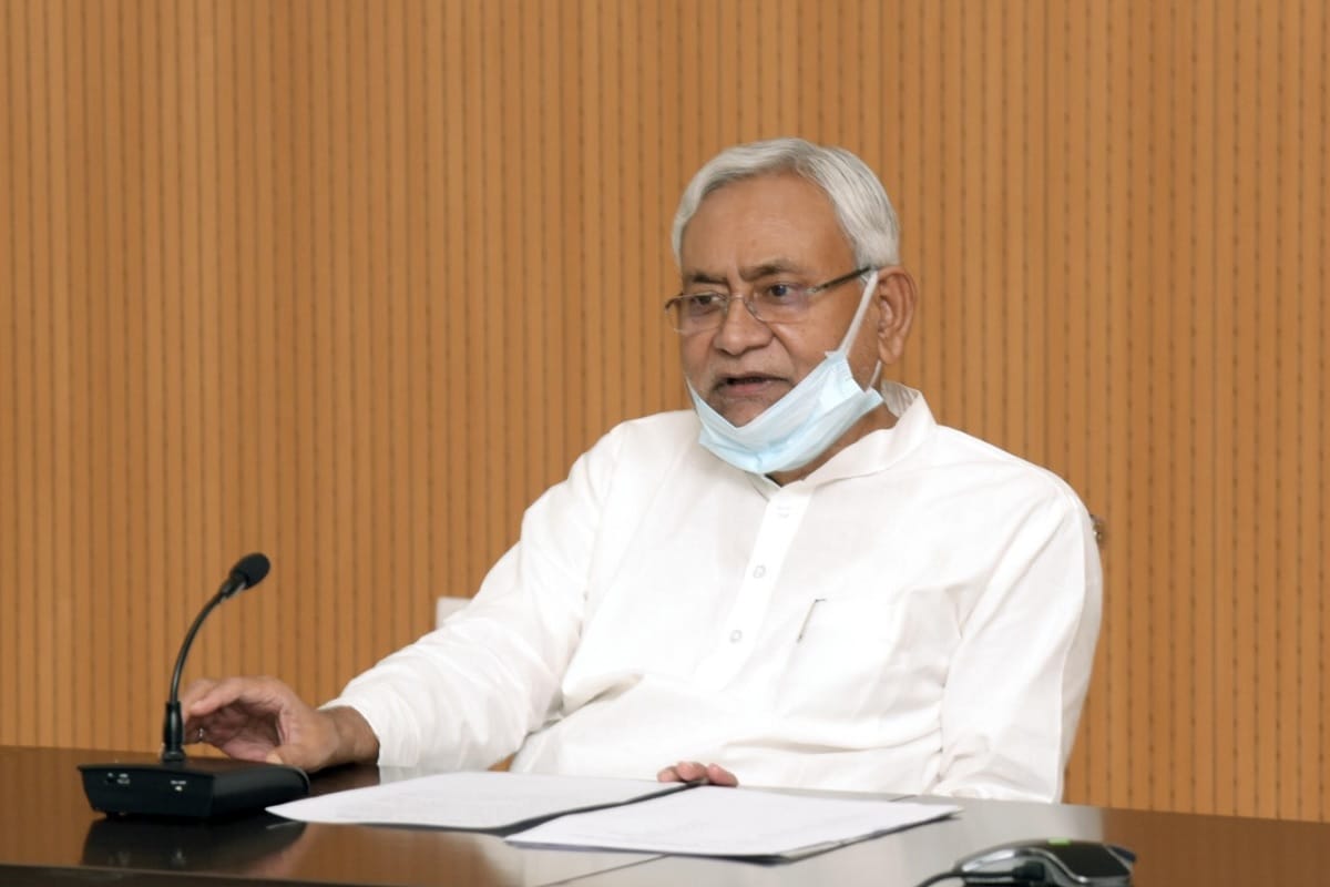 CM Nitish Kumar says that Lalu Yadav can shoot me but do nothing else news in Hindi
