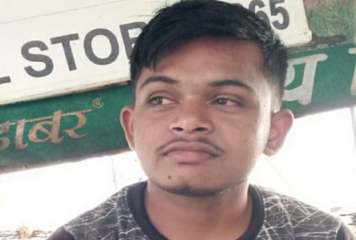 Prayagraj: Villagers and police clash over brutal murder of youth in Hanumanganj election clash