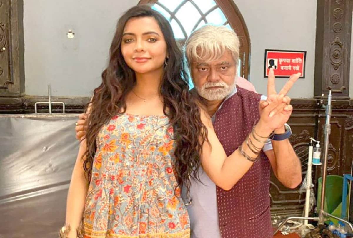 Runaway Lugai review by Pankaj Shukla Naveen kasturia ruhi singh sanjay Mishra avinash das mxplayer