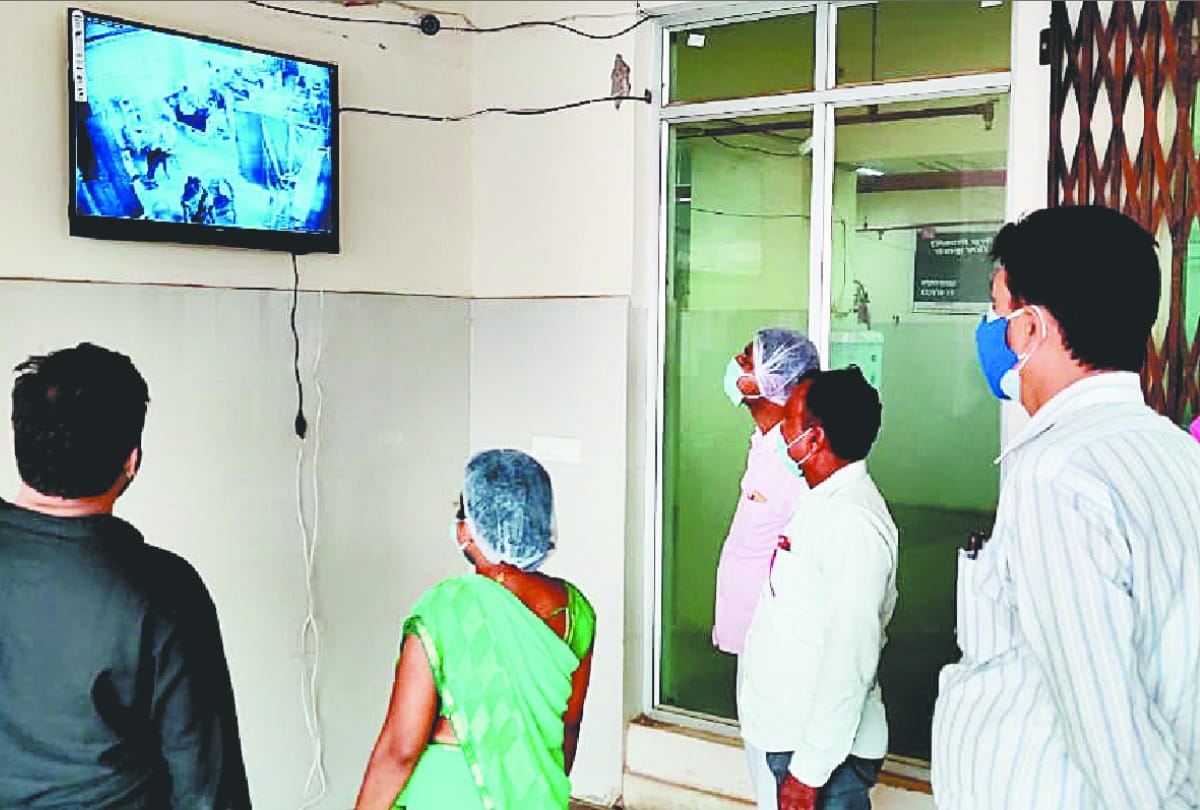 Family will get treatment and health information on LED screen in deoria