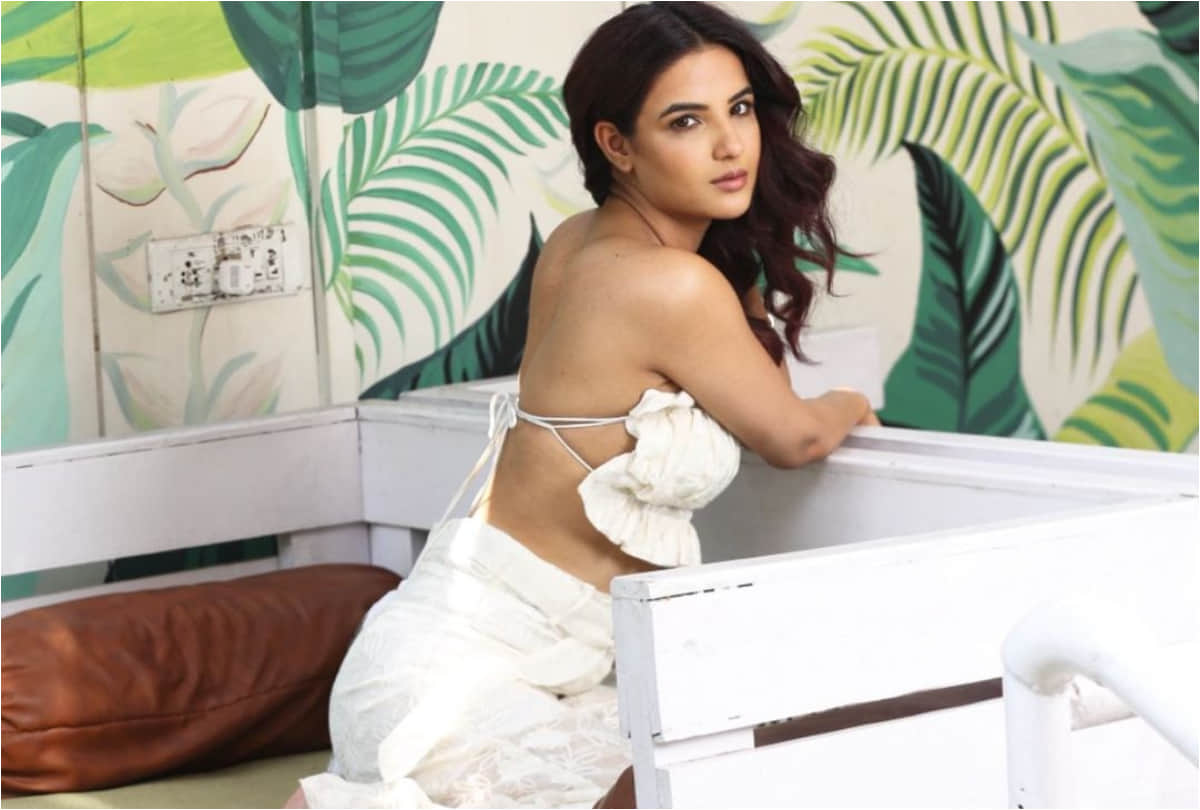jasmin bhasin latest lovely look in hindi