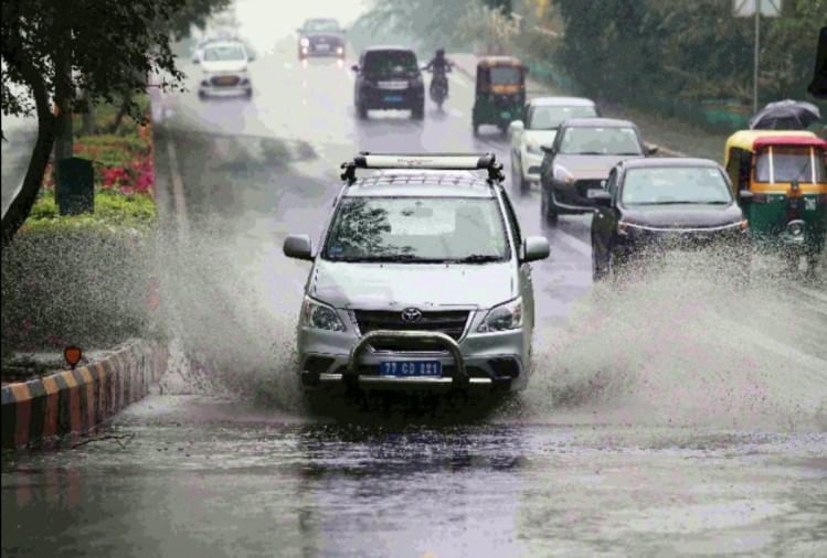 Delhi Ncr Weather Update Today Light Rain Likely In Many Areas Delhi