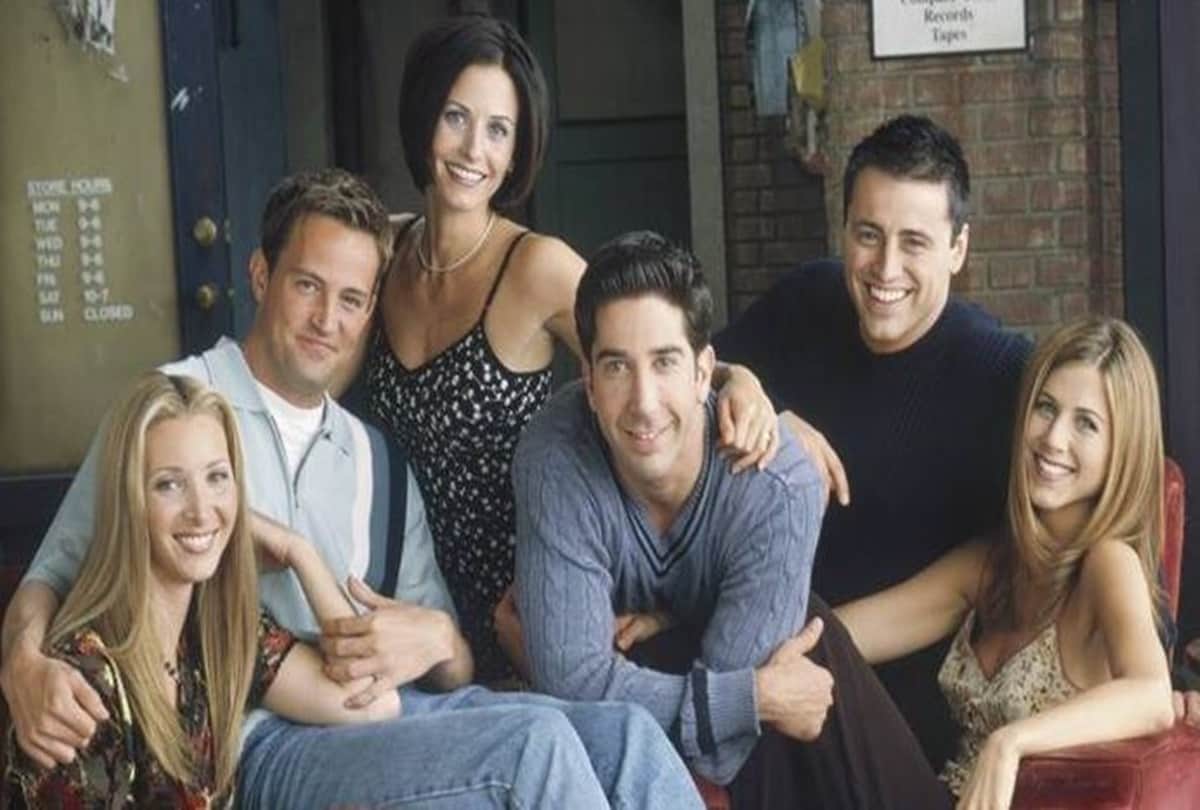 Friends reunion trailer starring jennifer aniston metthew perry and gang goes viral fans said could we be anymore excited