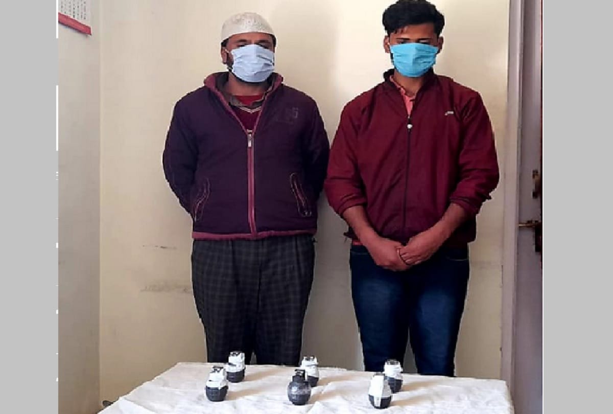 Jammu and Kashmir: Two helpers of militants arrested from Kupwara, six grenades recovered
