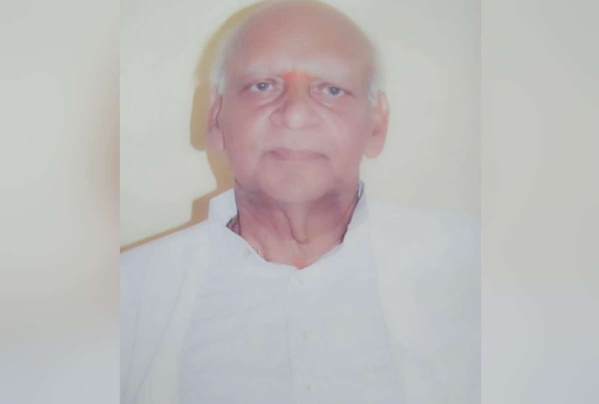 Famous Vaidya Atmaram Dubey of Purvanchal dies from coronavirus
