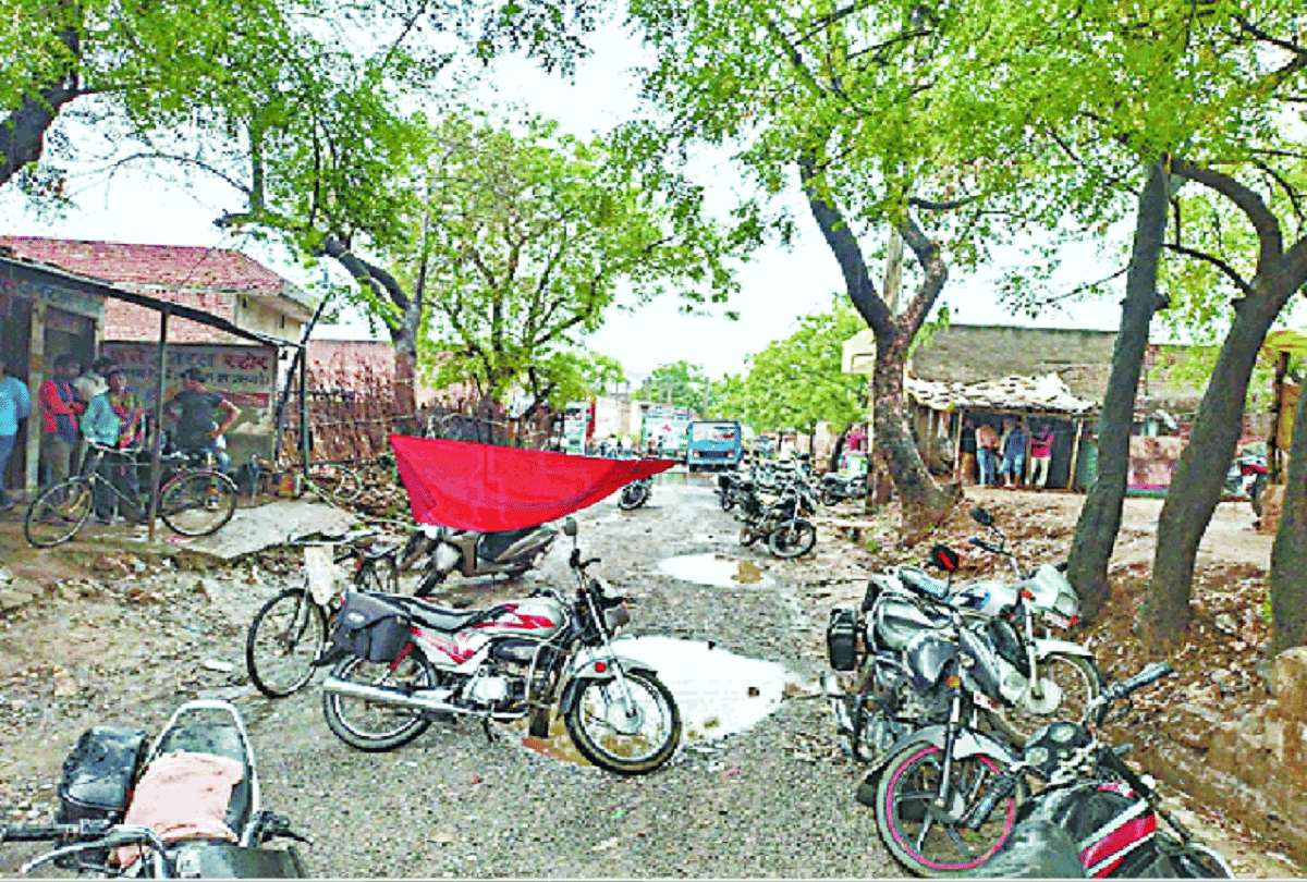 Blasting in  stone mine due to lightning in Sonebhadra one killed