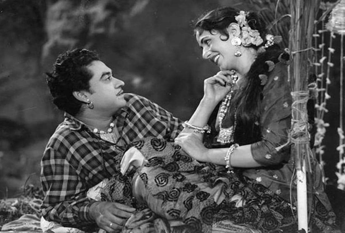 Remembering Kishore Kumar on his birth anniversary know Some Facts of his Life