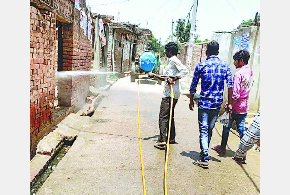 condition of people during corona in villages in Lucknow.
